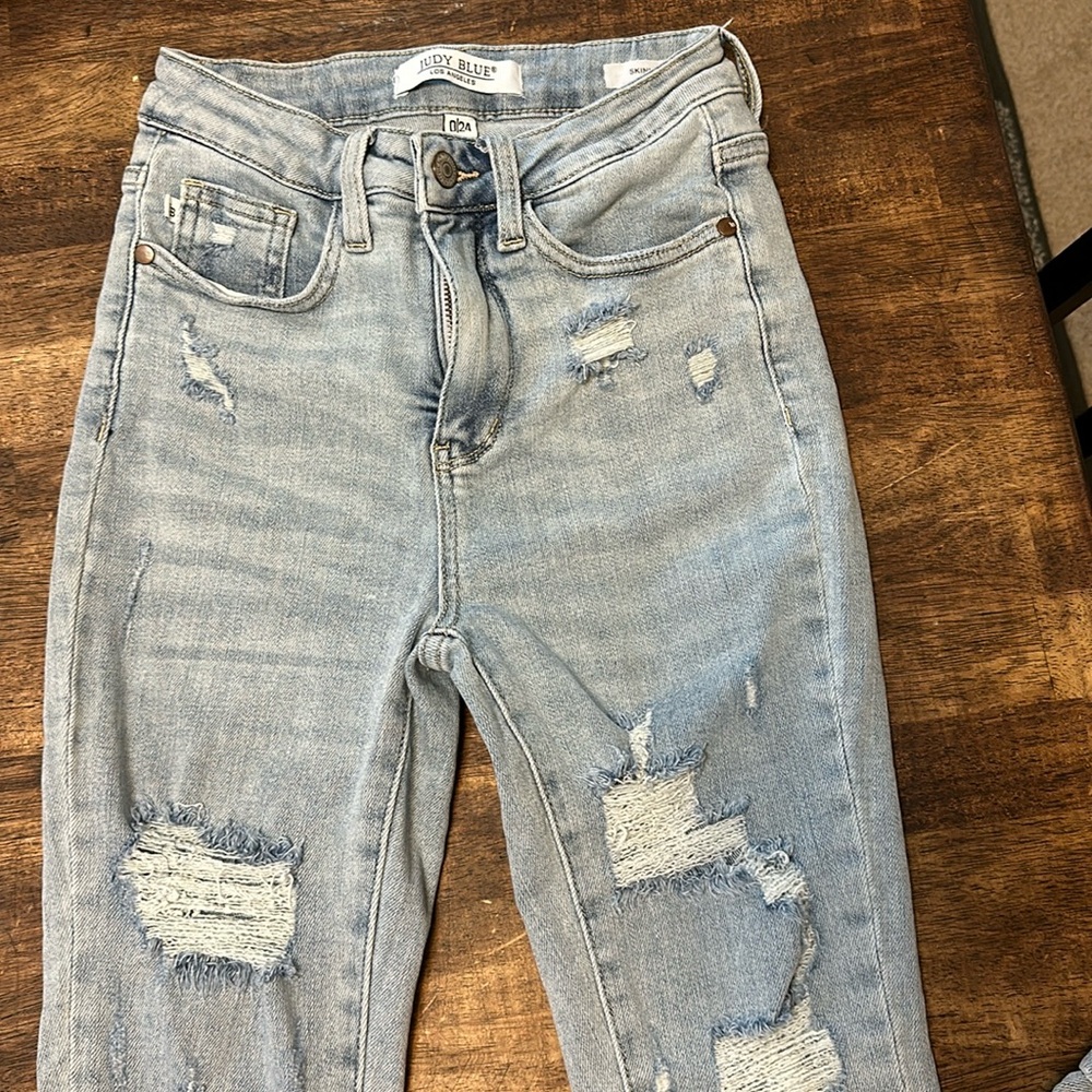 Judy blue distressed denim jeans